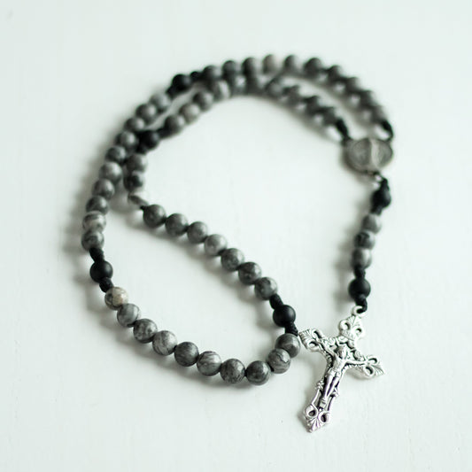 Aquinas | Traditional Gemstone Rosary